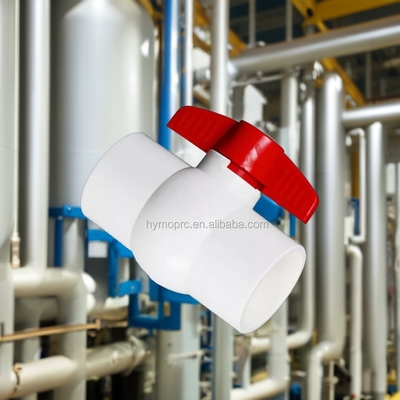 ASTM DIN Standard Weiß PVC Kugelventil in allen Größen mit 1,5 Zoll Größe und rotem Griff