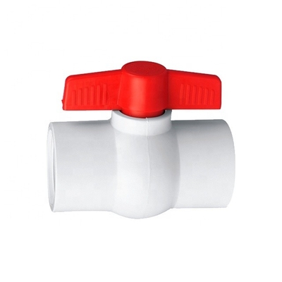 STANDARD Länge 1,0 MPA Druck PVC Kugelventil Steckdose für die Herstellung von Sanitärmaterialien