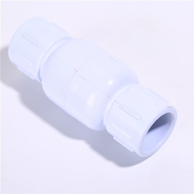 Hochdruck 1.0MPA 1 Zoll PVC-Spring-Scheckventil mit weißer Farbe und PP-Kugel